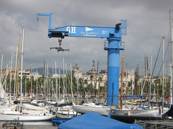 Grue à flèche marine lourde