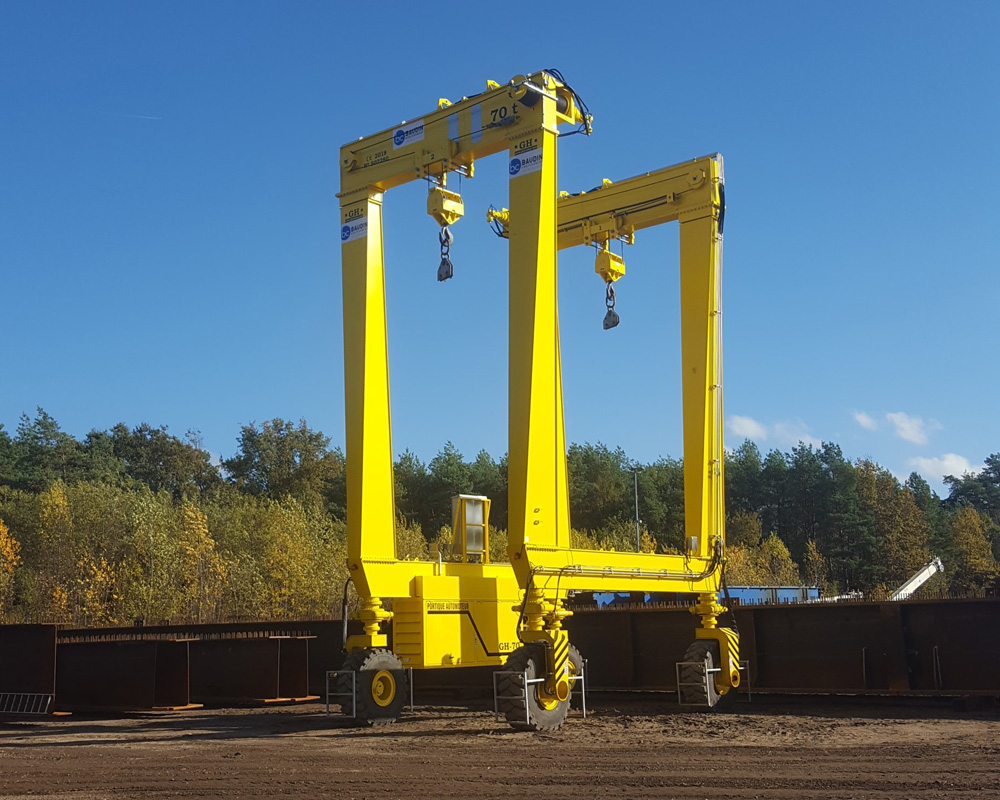 Cliente: Viadic de Langeais. Lugar de instalación: Langeais, Francia. Capacidad: 70t. Luz: 12,246m. Cliente: Viadic de Langeais. Lugar de instalación: Langeais, Francia. Capacidad: 70t. Luz: 12,246m.