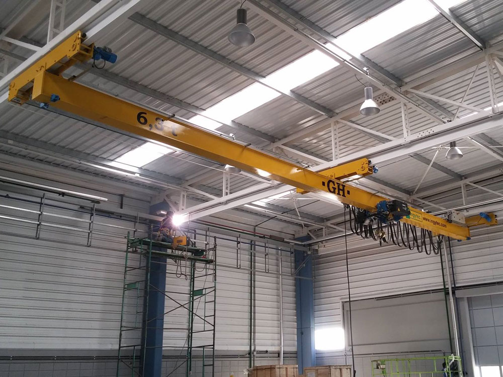 Cliente: Spirax Sarco Argentina. Lugar de instalación: Argentina. Capacidad: 6,3t. Luz: 15m. Cliente: Spirax Sarco Argentina. Lugar de instalación: Argentina. Capacidad: 6,3t. Luz: 15m.