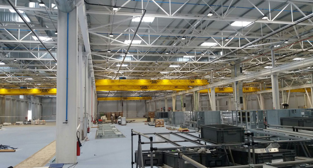 Cliente: Power Electronics. Lugar de instalación: lliria (Valencia). Capacidad: 10t. Luz: 24,1m. Cliente: Power Electronics. Lugar de instalación: lliria (Valencia). Capacidad: 10t. Luz: 24,1m.