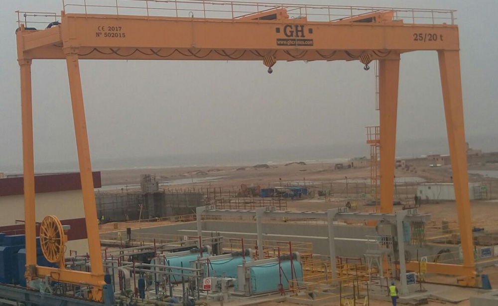 Cliente: Imagro Construction SRL. Lugar de instalación: Egipto. Capacidad: 25/20t. Luz: 27,2. Altura de elevación: 25,5. Cliente: Imagro Construction SRL. Lugar de instalación: Egipto. Capacidad: 25/20t. Luz: 27,2. Altura de elevación: 25,5.