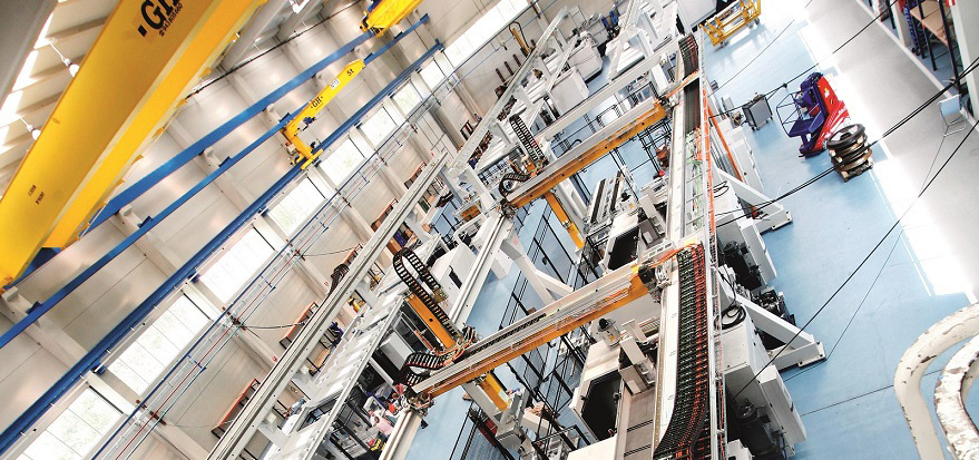 <br>DANOBATGROUP va mucho más alla de la provisión de maquinaria en la industria de los ferrocarriles. También funciona como un socio de la tecnología ferroviaria que proporciona soluciones de ingeniería a sus clientes desde la planificación hasta la ejecución final del proyecto.Ferrocarriles unidad de negocio cuenta con un equipo humano altamente cualificado y con experiencia probada; por lo que es posible la producción de material ferroviario que lleva personalizado.