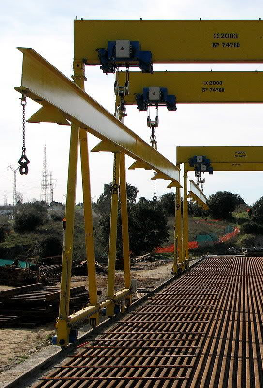Installation of gantry cranes for ADIF. Installation of gantry cranes for ADIF.