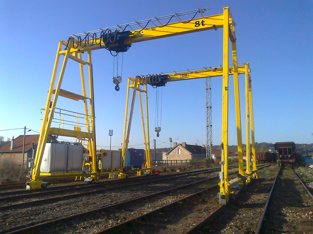 Goliath cranes with a 8t hoist in France. Goliath cranes with a 8t hoist in France.