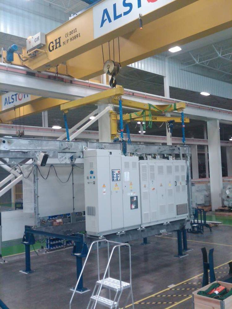 Grúa puente instalada en el cliente Alstom. Grúa puente instalada en el cliente Alstom.
