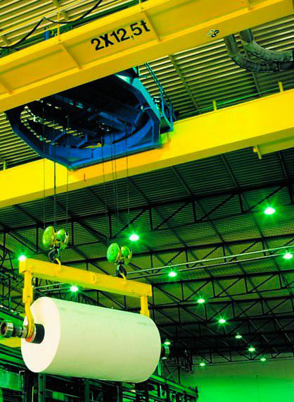 Instalación de grúas de 2x12,5t. GH CRANES & COMPONENTS, con carro giratorio y utillage para el manejo de bobinas, para el sector de papeleras. Torras. Instalación de grúas de 2x12,5t. GH CRANES & COMPONENTS, con carro giratorio y utillage para el manejo de bobinas, para el sector de papeleras. Torras.