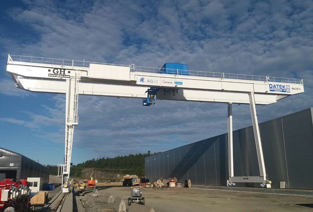 Instalación de grúa pórtico en Noruega para Datek. Instalación de grúa pórtico en Noruega para Datek.