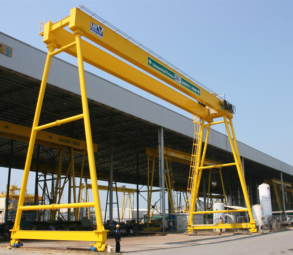 Grúa pórtico con polipasto de 20t de capacidad de elevación instalada en Tailandia. Grúa pórtico con polipasto de 20t de capacidad de elevación instalada en Tailandia.