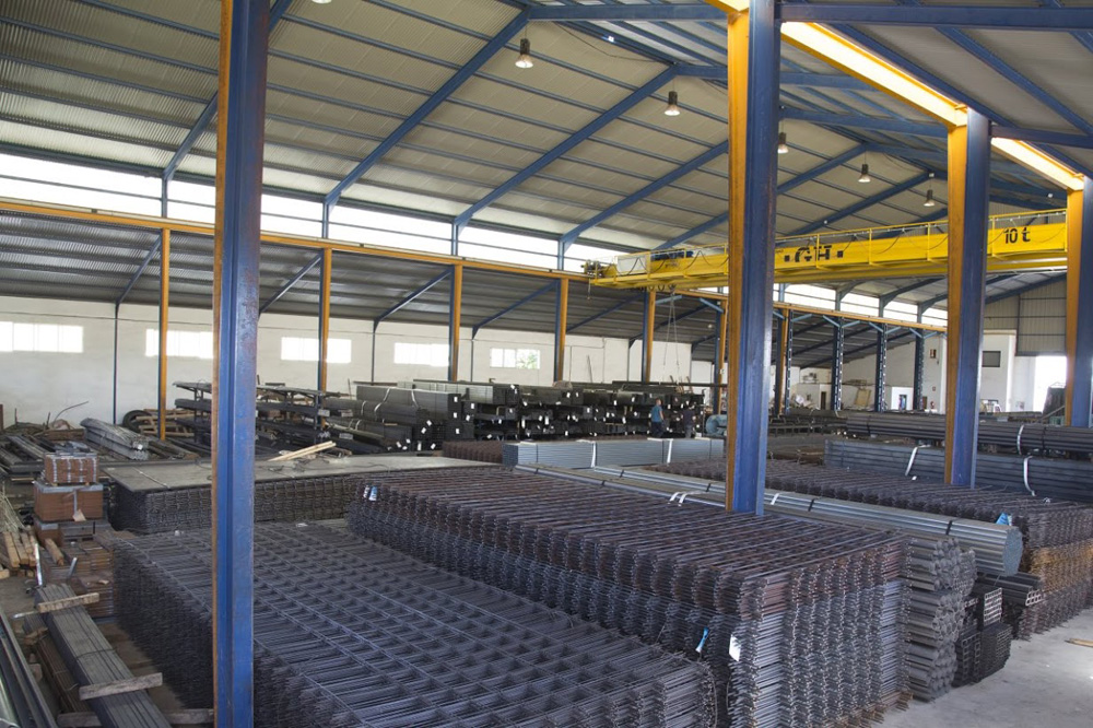 Es una empresa ecijana que se dedica a la compra, almacenamiento y distribución de productos siderúrgicos. Es una empresa ecijana que se dedica a la compra, almacenamiento y distribución de productos siderúrgicos.