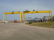 Installation of two gantry cranes for an outdoor area in Arzew, Oran, Algeria